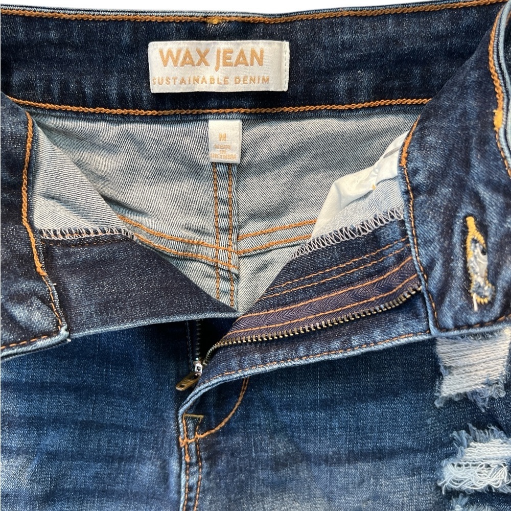 NEW 🔥 High Rise Distressed Women’s Shorts , Sz M . - Picture 6 of 6